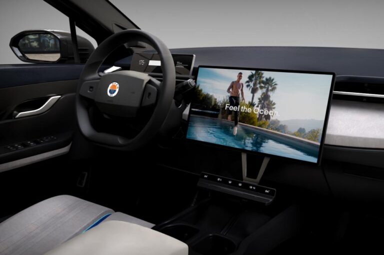 fisker-ocean-debuts-europeens-au-mwc-de-barcelone-24239-3-1.jpg