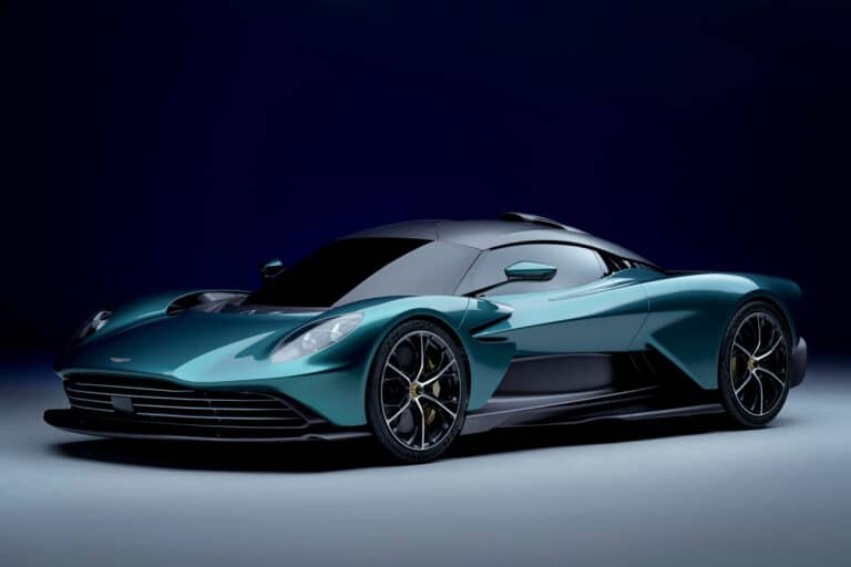 aston-martin-s-associe-a-britishvolt-pour-electrifier-ses-modeles-24354-1-1.jpg