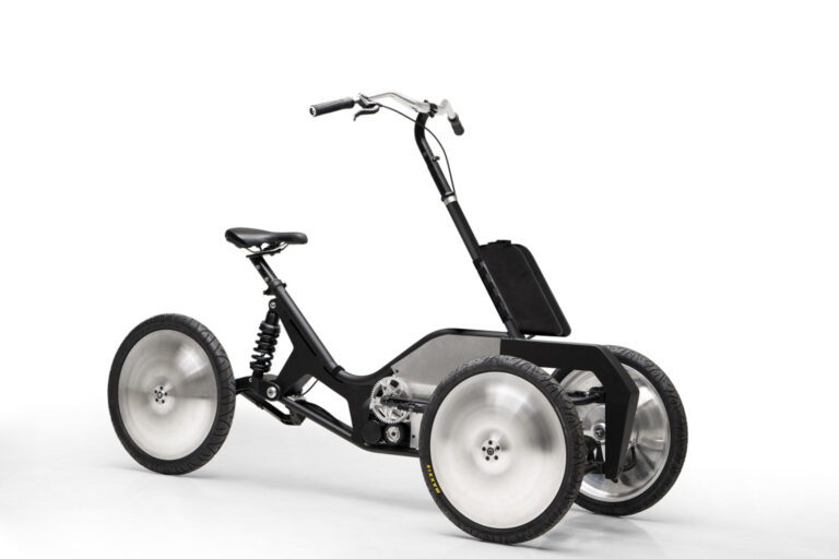 le-3-roues-revolutionnaire-d-arcimoto-24352-3-1.jpg