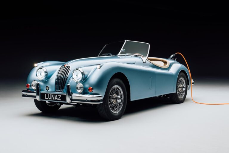 jaguar-xk140-24500-1-1.jpg