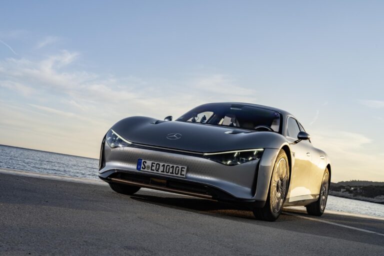 le-concept-vision-eqxx-a-couvert-plus-de-1-000-km-avec-une-seule-charge-24507-1-1.jpg