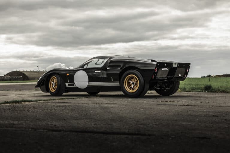 ford-usa-gt-40-23270-1-1.jpg