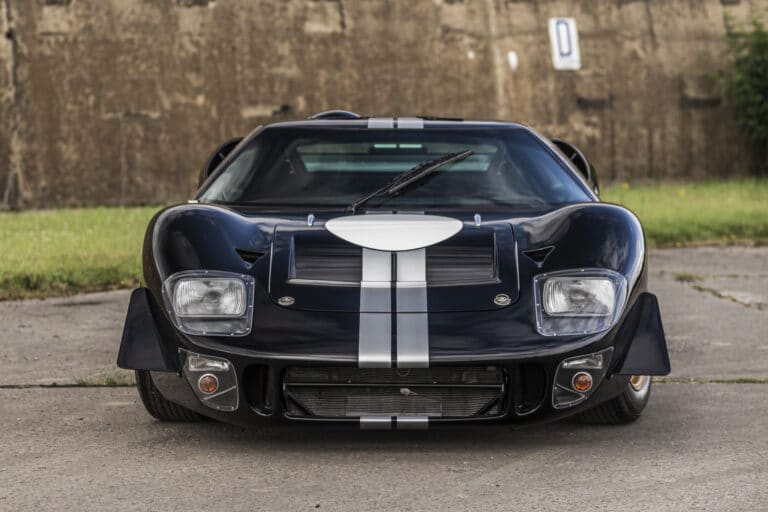 ford-usa-gt-40-23270-2-1.jpg