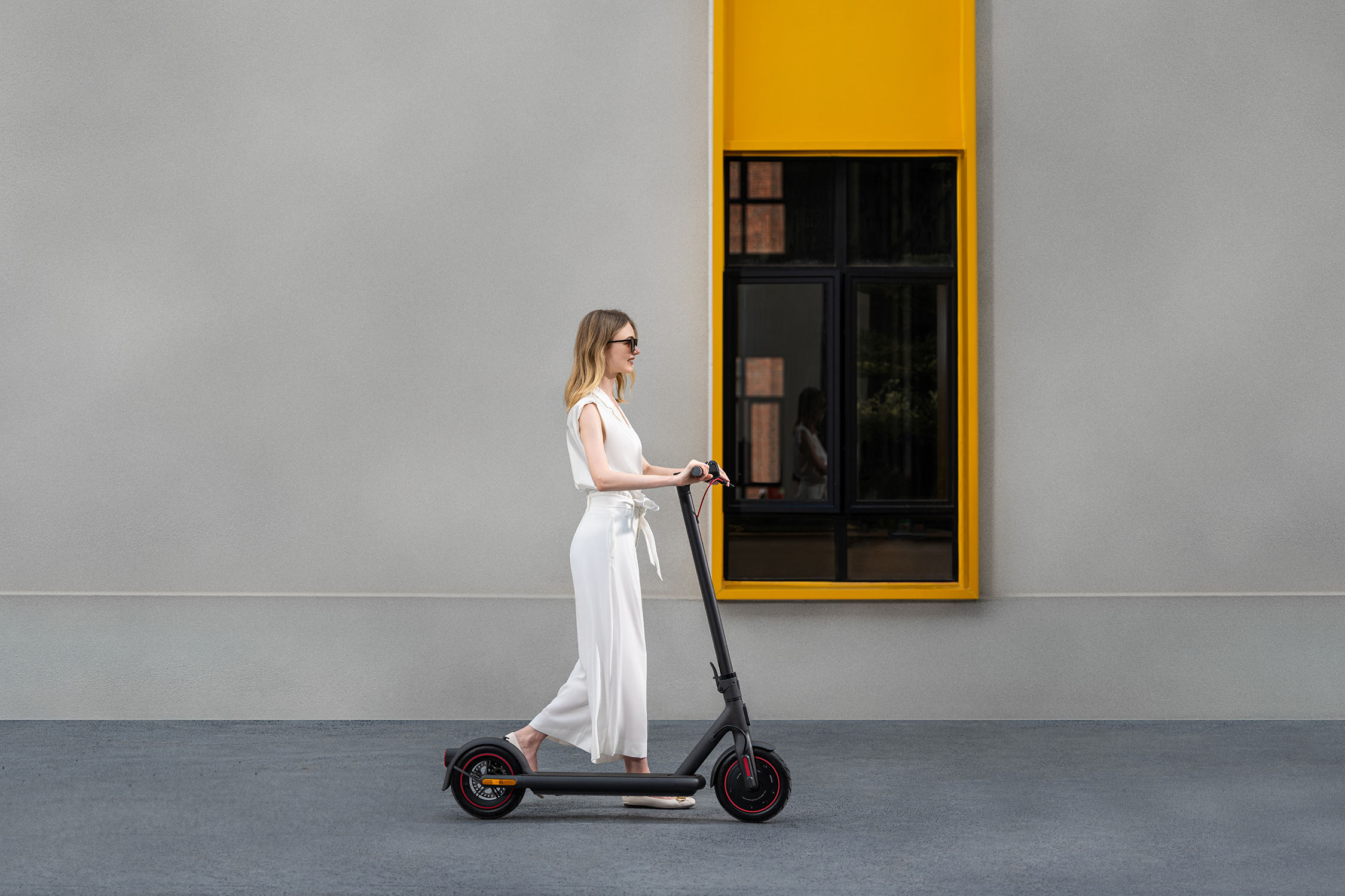 Offre de DINGUE sur la trottinette électrique Xiaomi Electric Scooter 4 Pro  😱