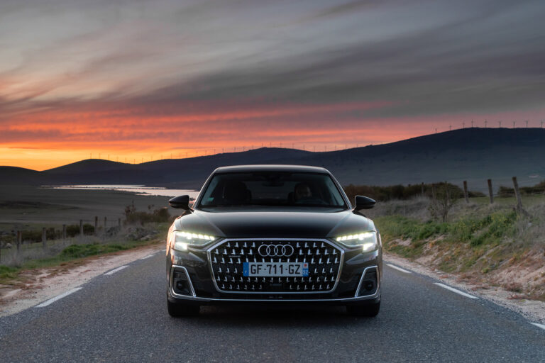 audi-a8-d5-60-tfsi-e-135735-1.jpg