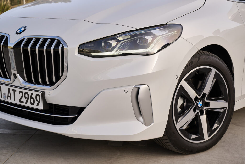 bmw-serie-2-f45-active-tourer-220i-170-ch-135112-1.jpg