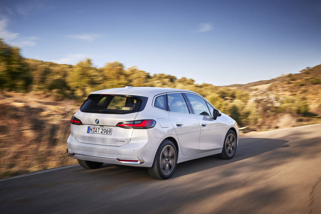 bmw-serie-2-f45-active-tourer-220i-170-ch-135120-1.jpg