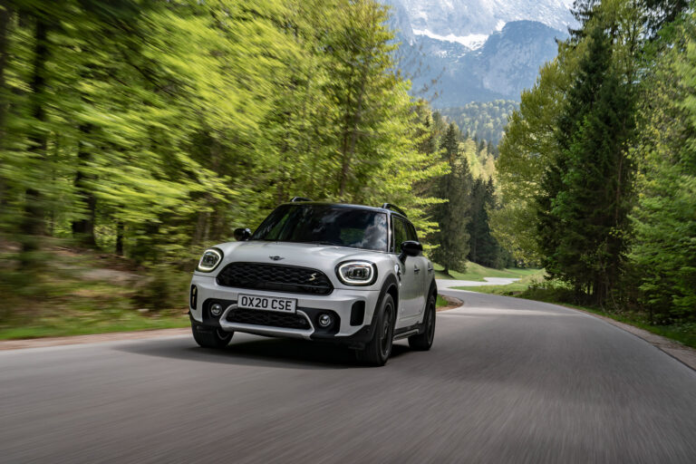 mini-countryman-f60-cooper-se-all4-220-ch-131172-1.jpg