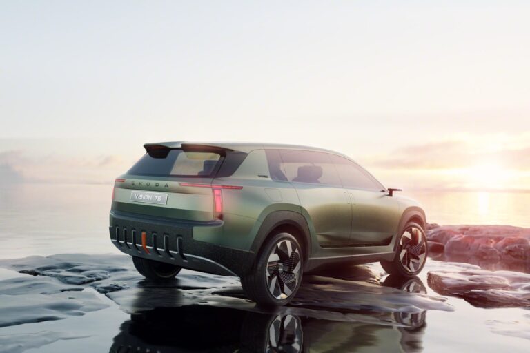 concept-vision-7s-le-futur-suv-familial-electrique-de-skoda-24868-2-3.jpg