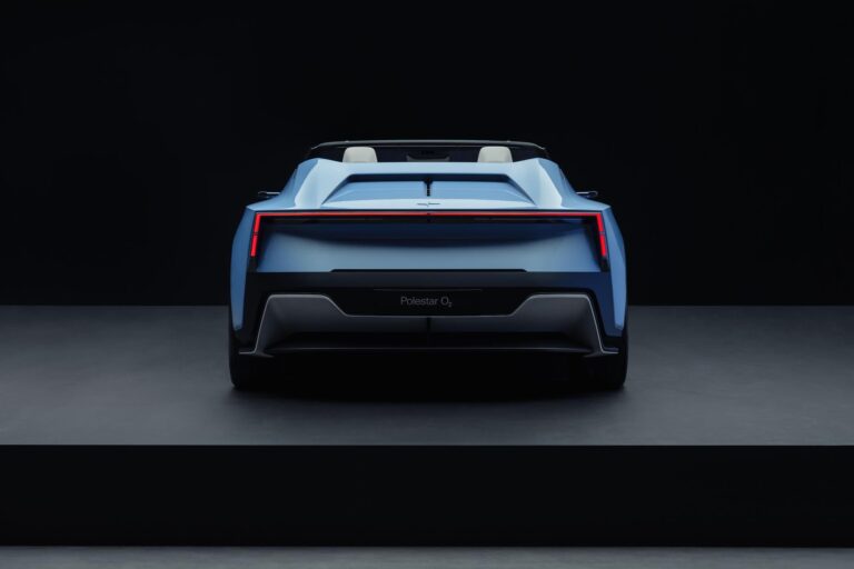 le-roadster-polestar-6-entrera-en-production-en-2026-24871-5-1.jpg