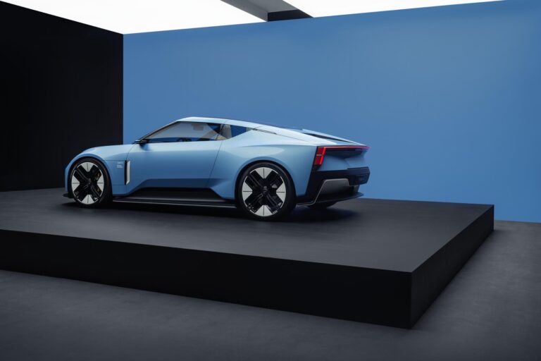 le-roadster-polestar-6-entrera-en-production-en-2026-24871-6-1.jpg