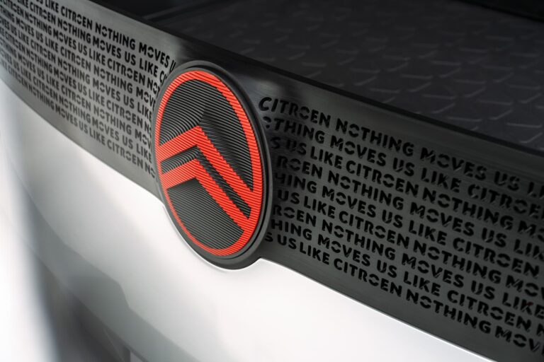 concept-citroen-oli-la-marque-aux-chevrons-se-projette-en-2032-24940-6-3.jpg