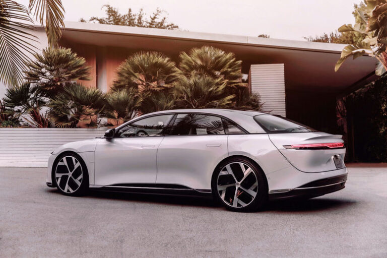 lucid-air-21689-8-1.jpg