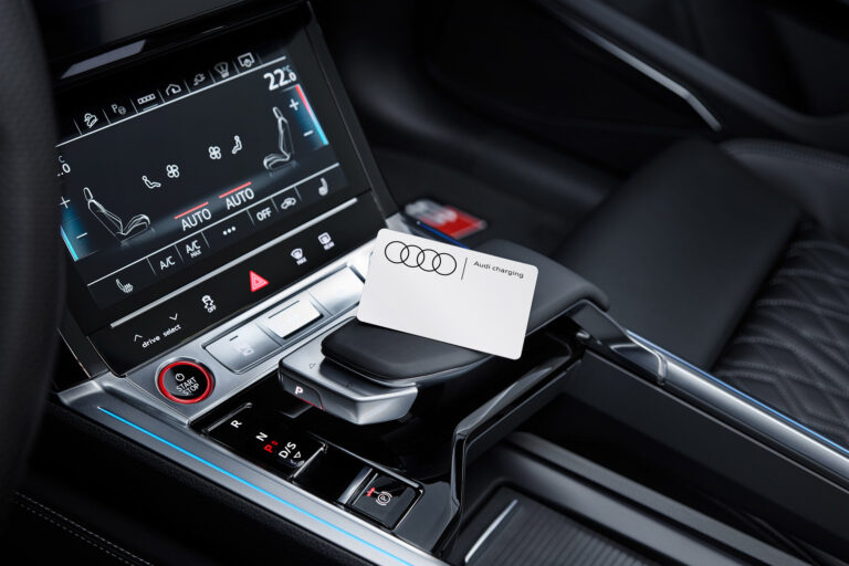 audi-lance-son-propre-service-de-recharge-audi-charging-service-25048-3-3.jpg