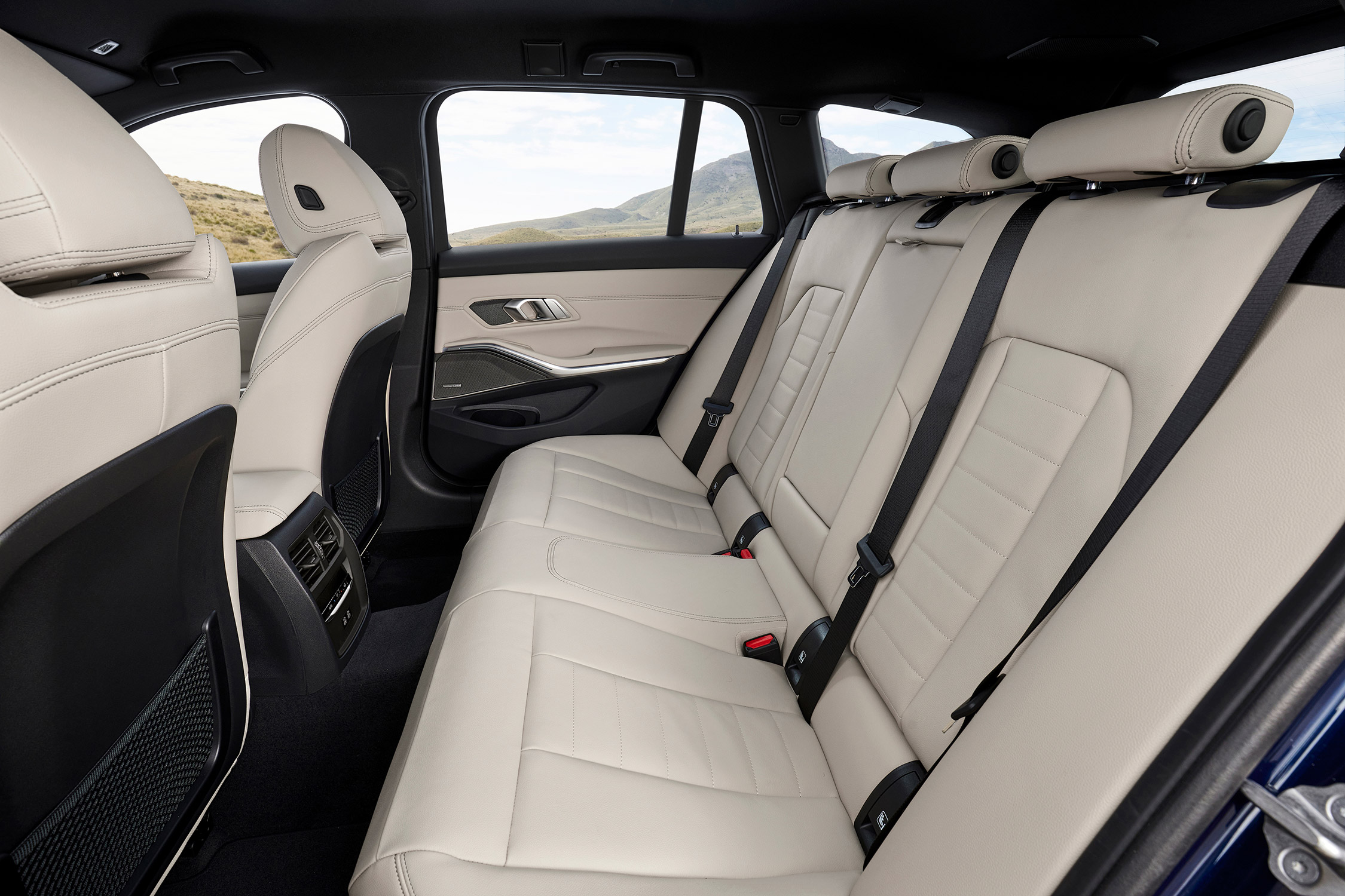 Essai BMW 330e XDrive Touring MotorGreen