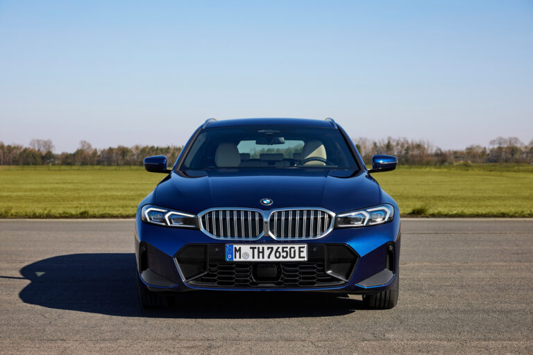 bmw-serie-3-g21-touring-330e-xdrive-292-ch-137862-1.jpg