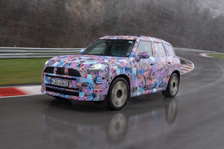 mini-countryman-25233-1-1.jpg