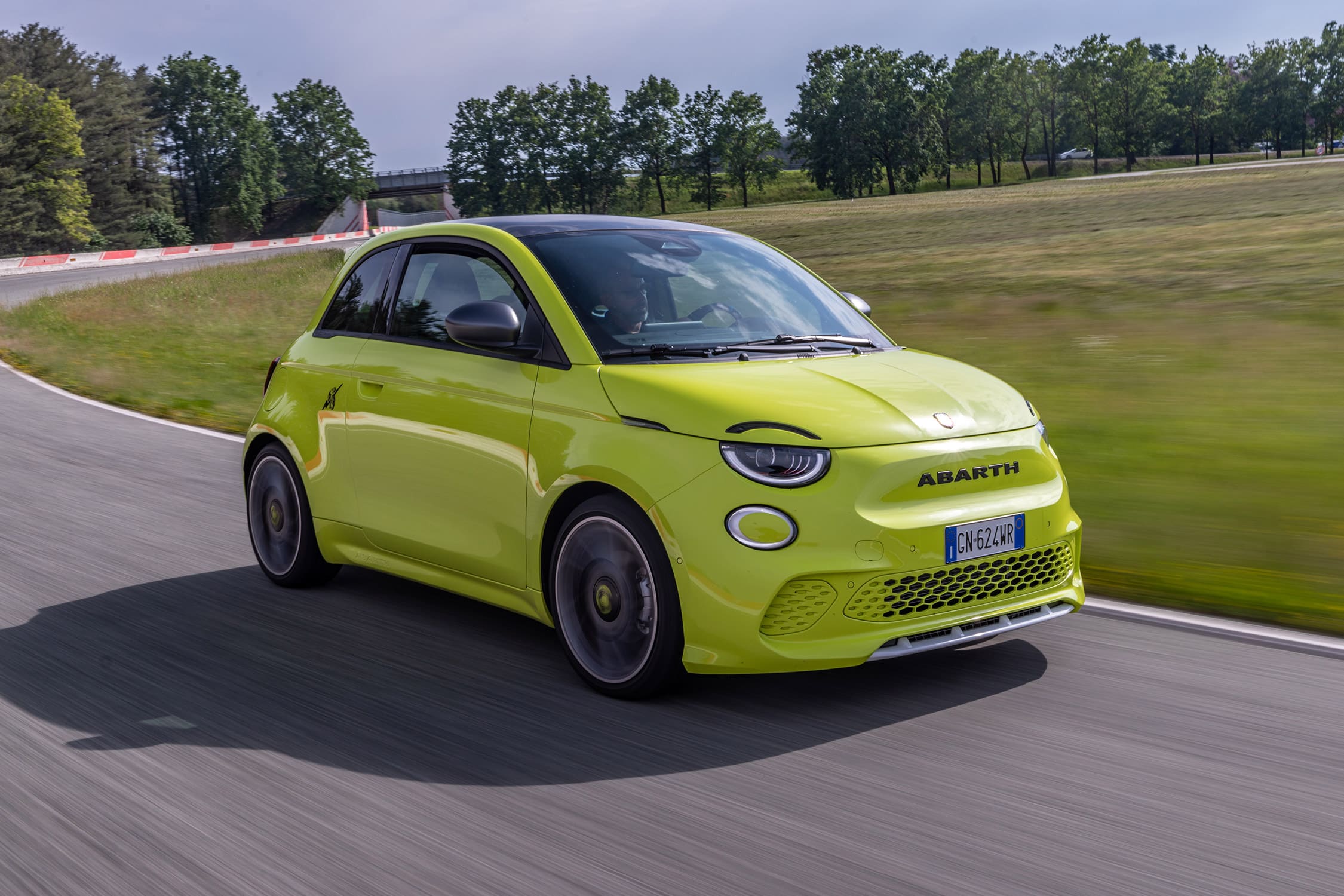 L'Abarth 500e électrique désormais à 36 900€