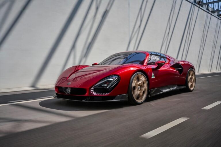 alfa-romeo-33-stradale-25442-1.jpg