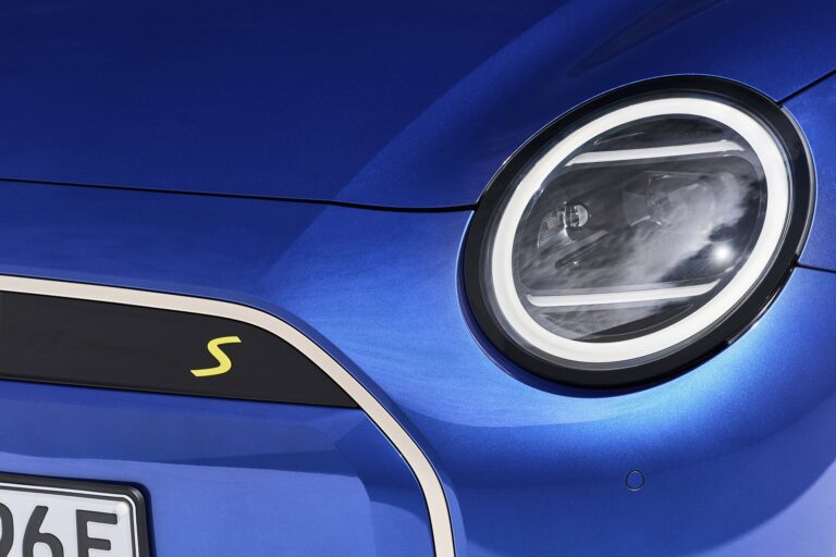 mini-cooper-25458-6-3.jpg
