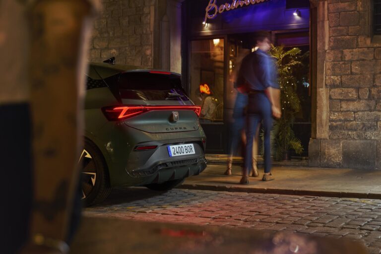 cupra-born-25710-4.jpg