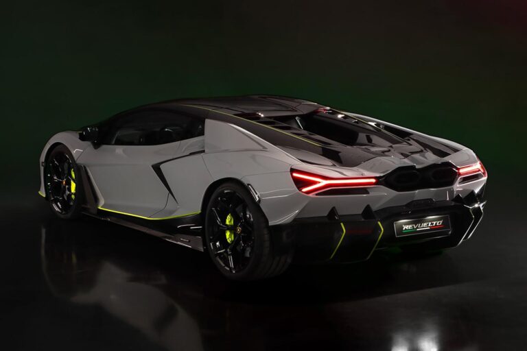 lamborghini-revuelto-25776-2.jpg