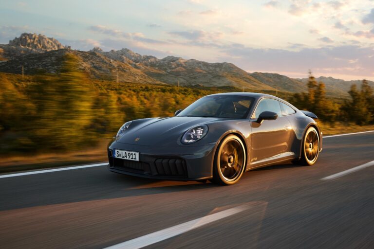 porsche-911-25847-1.jpg