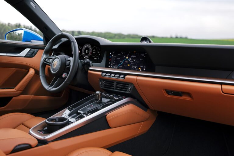 porsche-911-25847-10.jpg