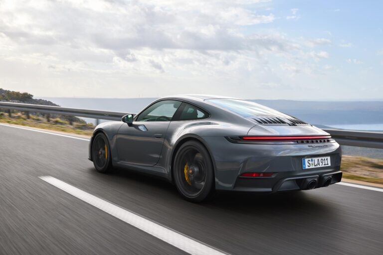 porsche-911-25847-2.jpg