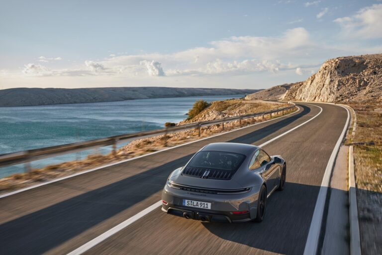 porsche-911-25847-3.jpg