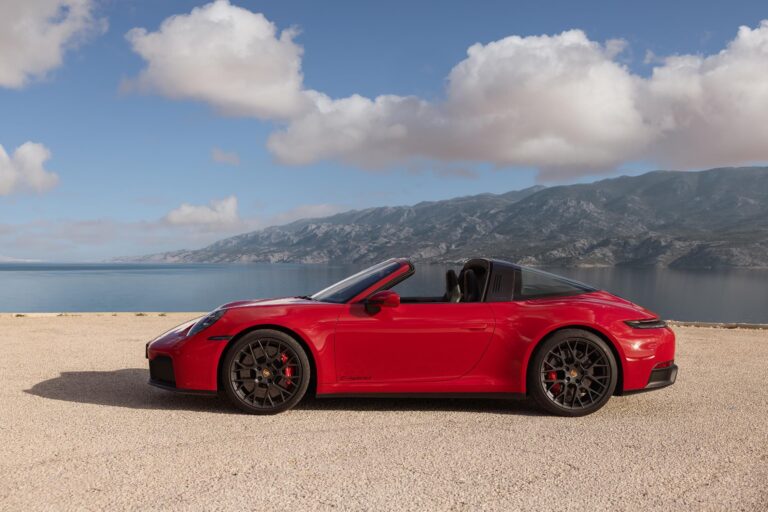 porsche-911-25847-7.jpg