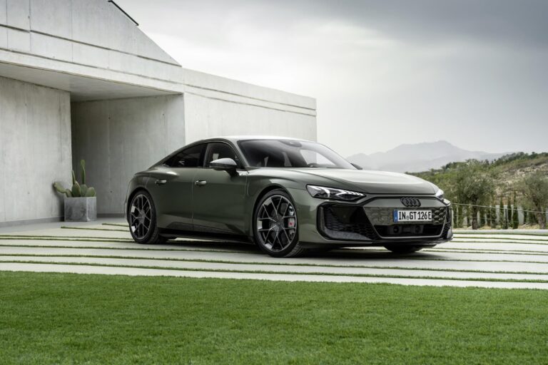 audi-e-tron-25873-1.jpg