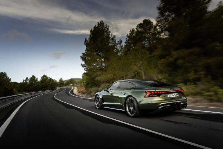 audi-e-tron-25873-2.jpg