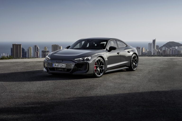 audi-e-tron-25873-3.jpg