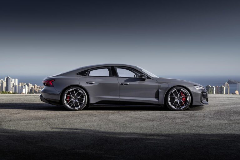 audi-e-tron-25873-4.jpg