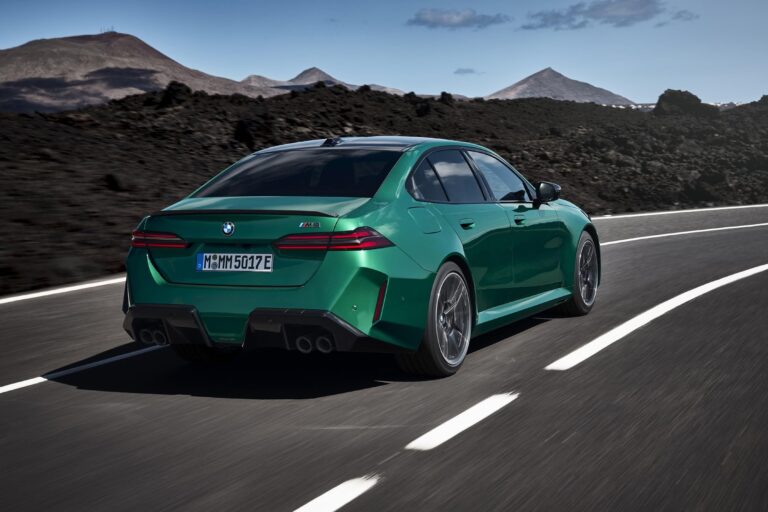 bmw-m5-25888-2.jpg
