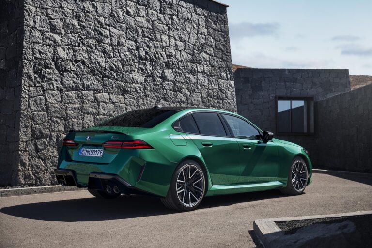 bmw-m5-25888-4.jpg