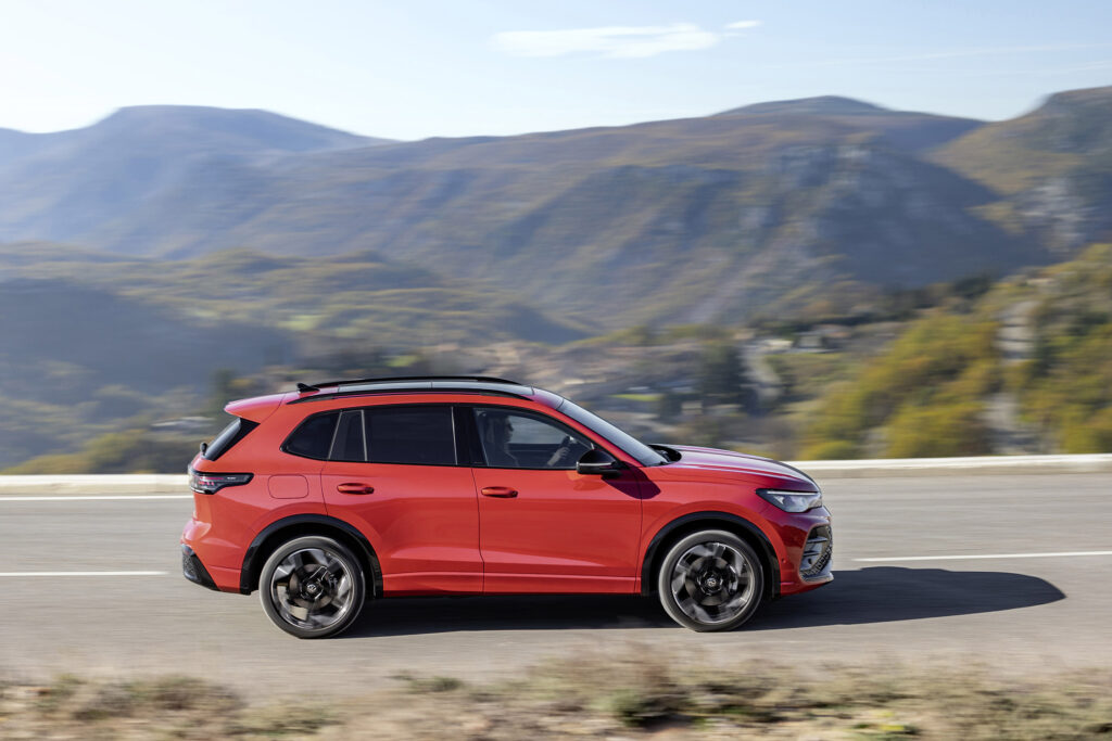 volkswagen-tiguan-3-1-5-etsi-150-ch-141586.jpg