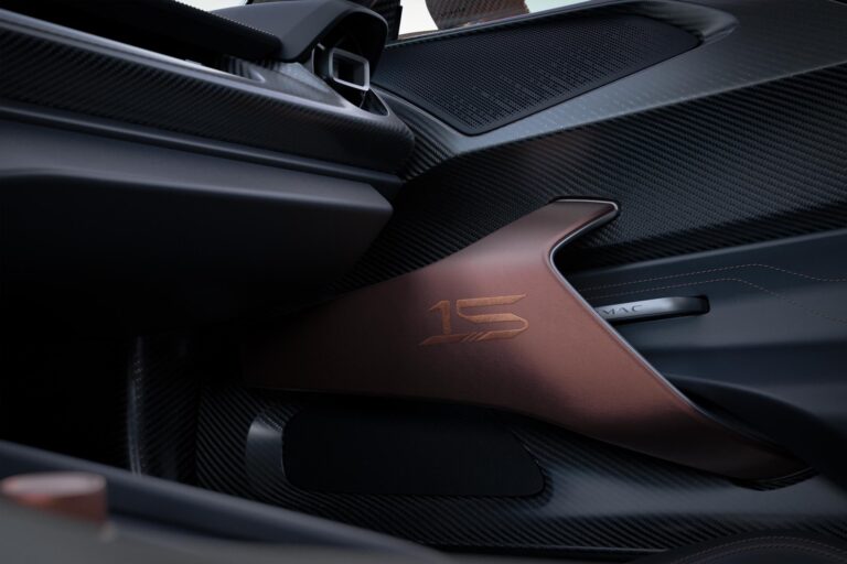 rimac-nevera-25902-9.jpg