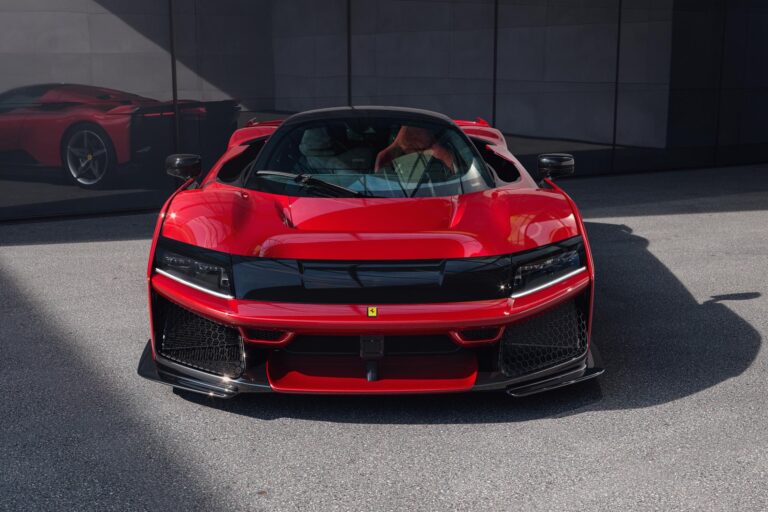 ferrari-f80-26029-3.jpg