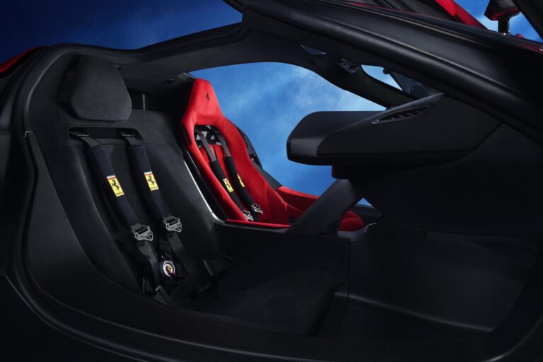 ferrari-f80-26029-9.jpg
