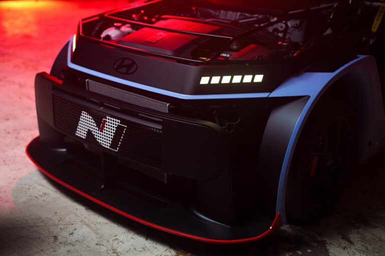 hyundai-presente-le-concept-electrique-rn24-26041-3.jpg