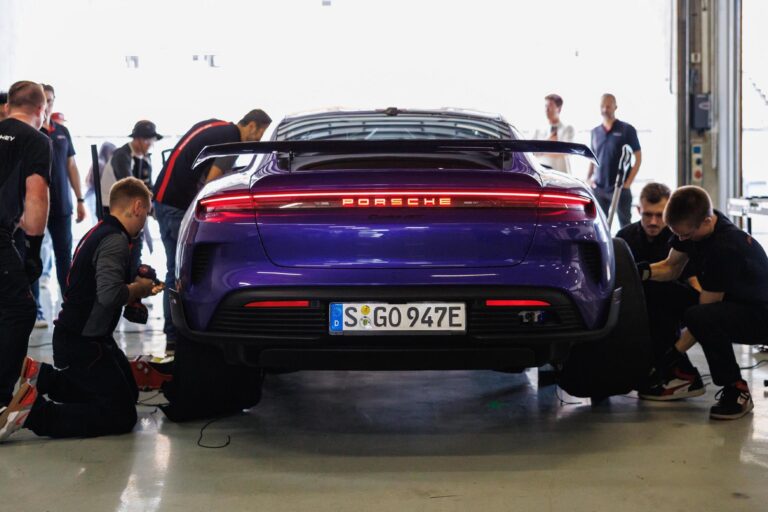 porsche-taycan-26036-4.jpg