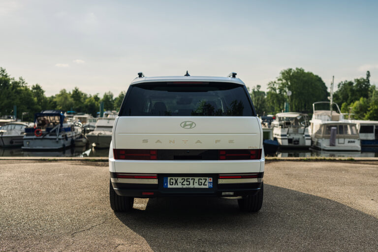 hyundai-santa-fe-5-plug-in-253-htrac-141876-2.jpg