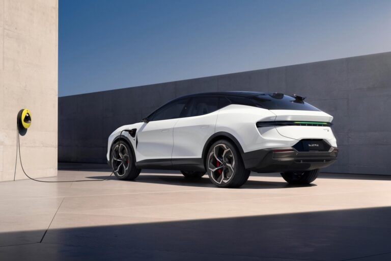lotus-peaufine-les-gammes-eletre-et-emeya-26257-2.jpg