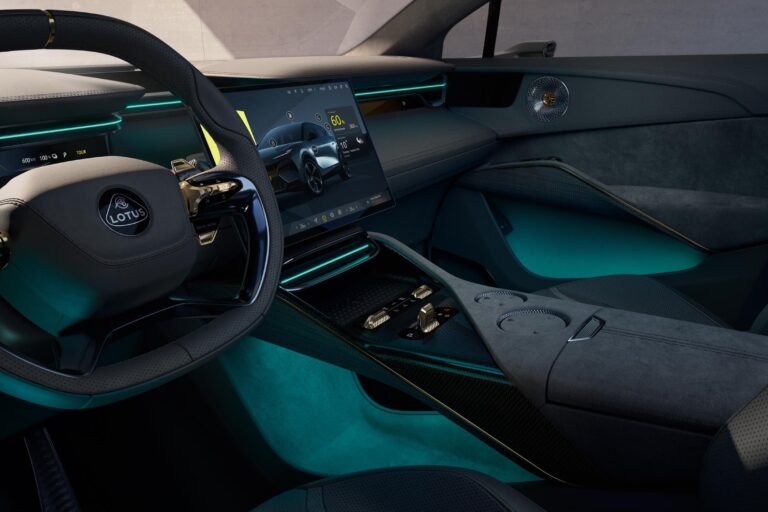 lotus-peaufine-les-gammes-eletre-et-emeya-26257-4.jpg