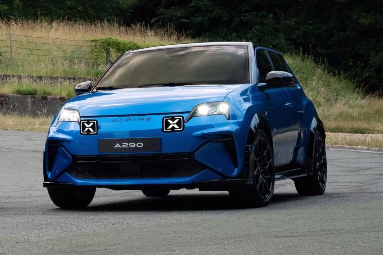 alpine-a390-26383-2.jpg
