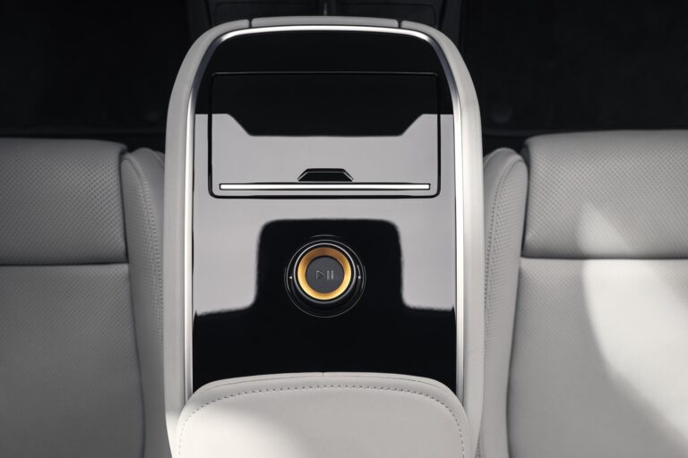 polestar-5-26463-7.jpg