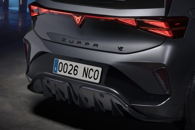 cupra-born-26708-4.jpg