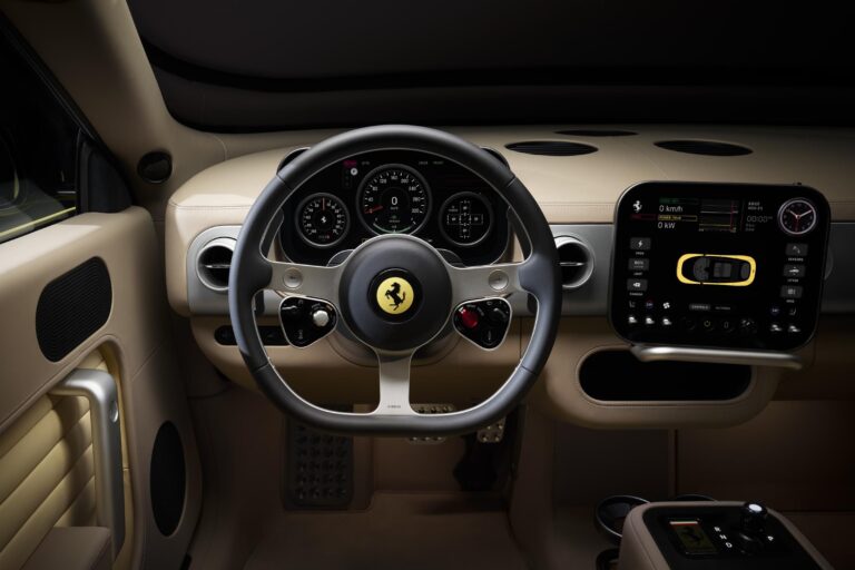 ferrari-luce-26816-6.jpg